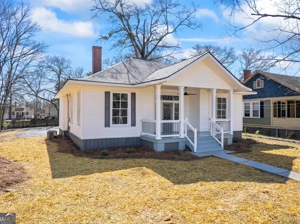 34 N Broad St, Covington, GA 30014