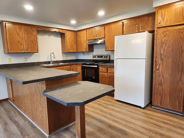 219 Judson Street Aly — Photo 2