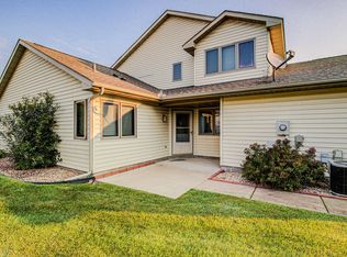 13040 Mulligan Ct, Lindstrom, MN 55045