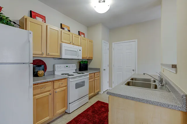 Overlook at Valley Ridge Apartments — Photo 2