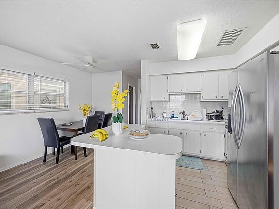 3rd image of 525 MANATEE COURT #10