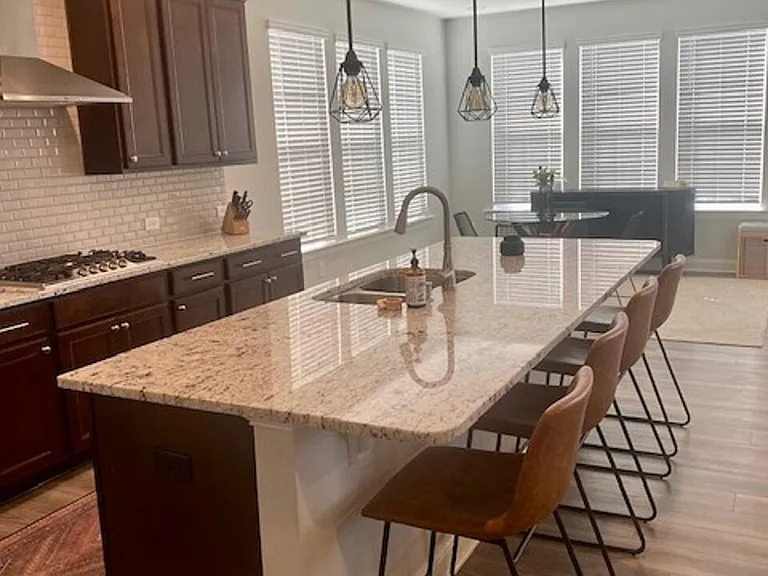 2925 Farmhouse Dr — Photo 8