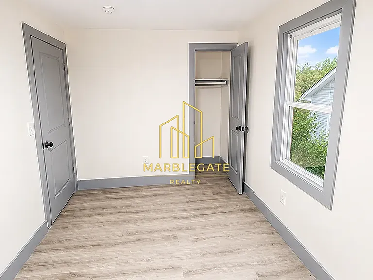 655 S 11th St #22 — Photo 13