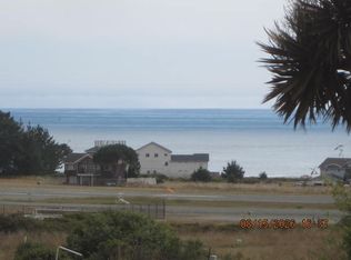 201 Bambi Dr, Whitethorn, CA 95589