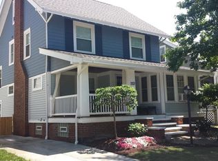 1059 Cliffdale Ave, Lakewood, OH 44107