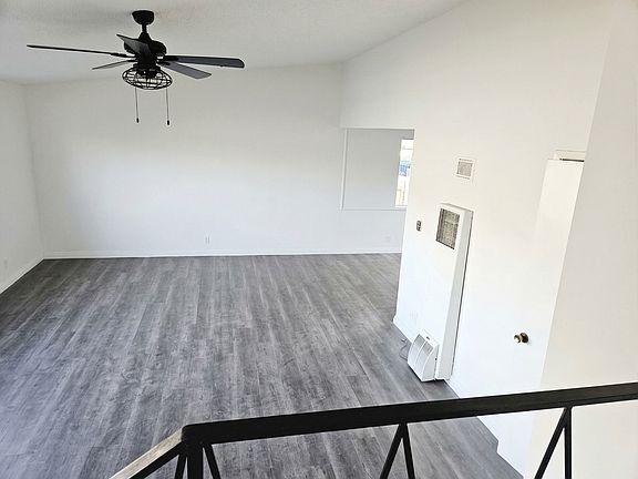 3rd image of 3822 Evans St APT 4