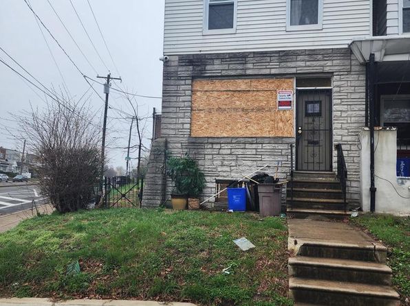 2650 S 61st St, Philadelphia, PA 19142