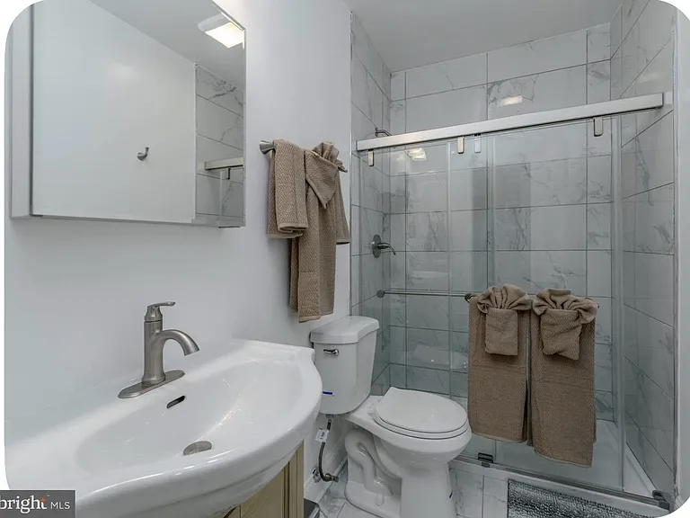 1705 W Virginia Ave NE #4 — Photo 6
