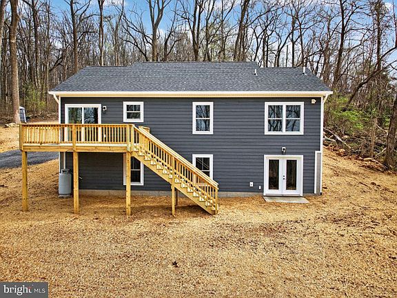 4th image of 105 Old Sawmill Rd