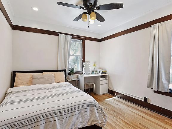 4th image of 1612 Van Buren Ave APT 4
