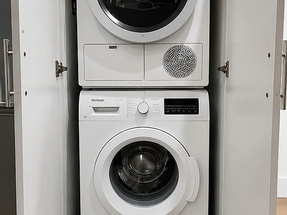 5th image of 99 Allen St APT 12