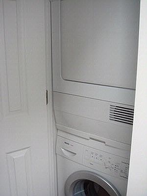 3rd image of 330 E 100th St APT 5a