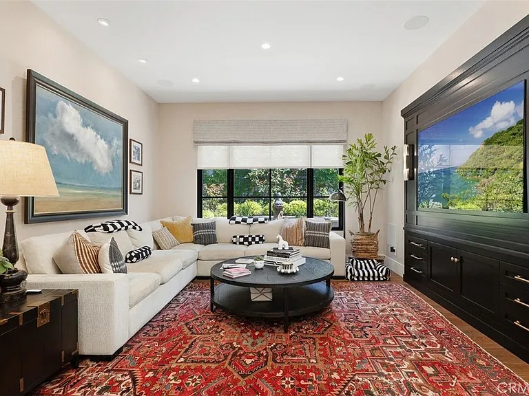 4 Winged Foot Ln — Photo 12