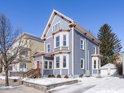 11 Victoria St, Dorchester, MA, 02125