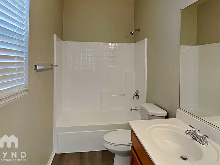 15219 W Shaw Butte Dr — Photo 10