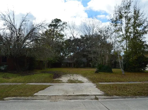 211 Bluebird Dr, Slidell, LA 70458