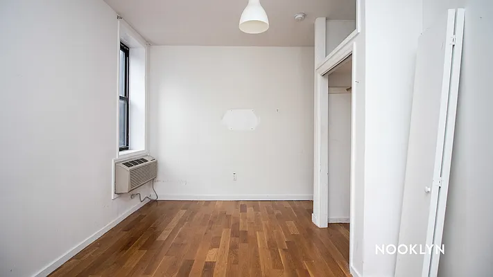 Rented by Nooklyn NYC LLC | media 11