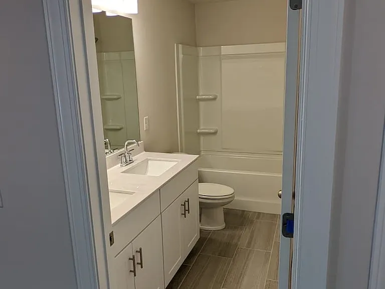 1411 Alabaster Ln — Photo 18