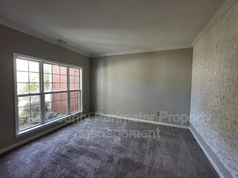 Building Photo - 380 Simonton Crest Dr