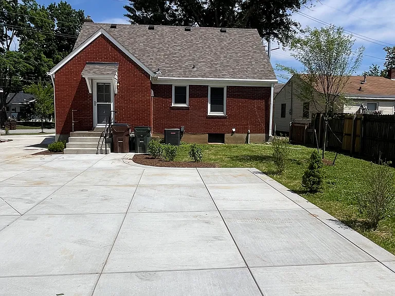 8212 Whipps Mill Rd — Photo 11