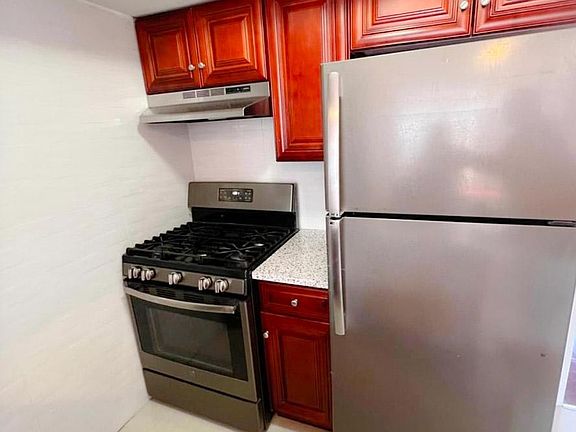 5th image of 31 Francine Ct Floor 3