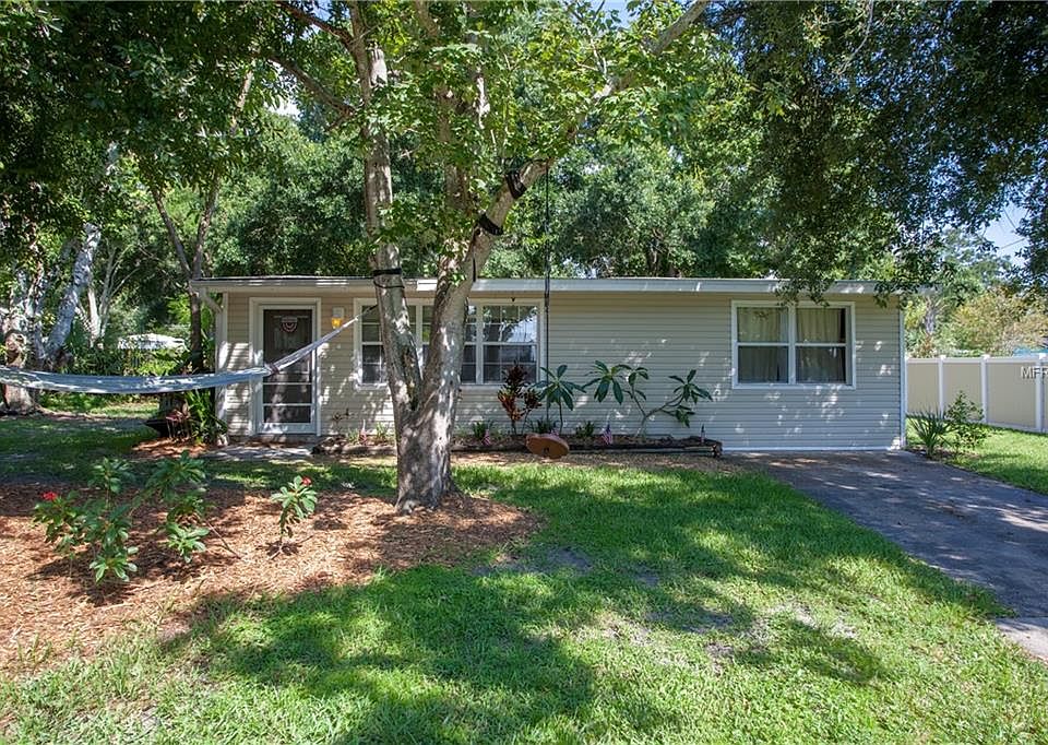 1st image of 755 E Gate Dr
