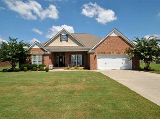 609 Avalon Dr SW, Hartselle, AL 35640