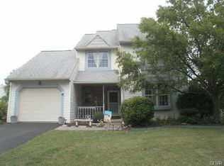 1814 Piccadilly Cir, Allentown, PA