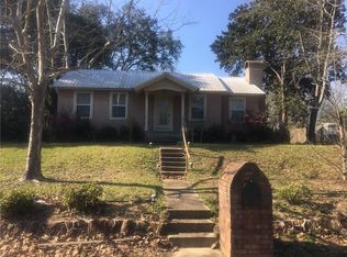 321 2nd St, Chickasaw, AL 36611
