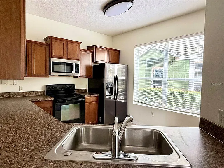1535 Broken Oak Dr #37B — Photo 7