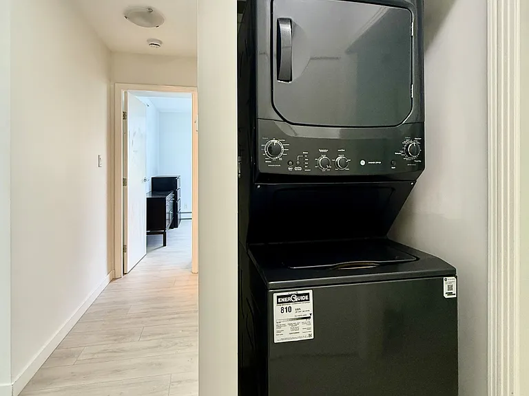 189 Aquarius Mews — Photo 4