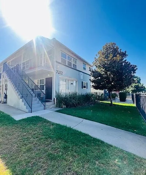 7312 Milton Ave #E — Photo 1