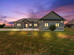 5482 Talbot Trl, Chatham Kent, ON N0P 1W0