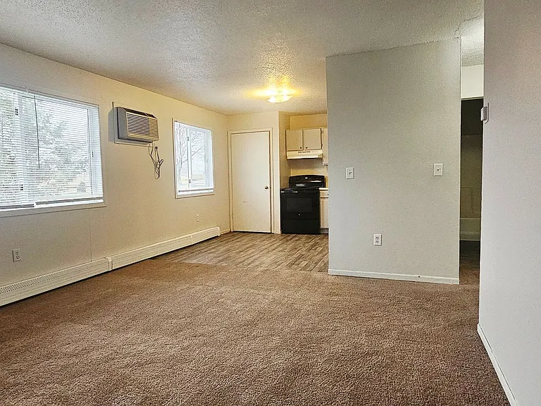 Cedar Rapids 444-Unit (Southview) — Photo 19