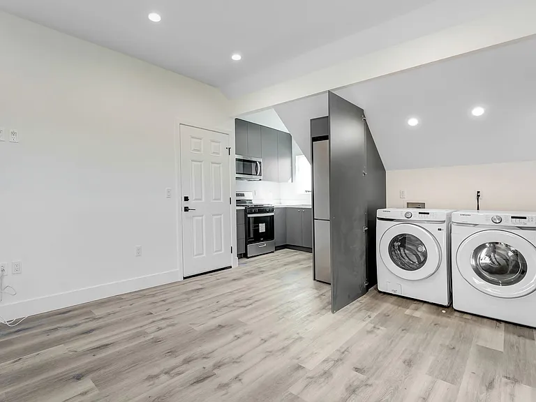 1512 Pennsylvania Ave #3 — Photo 1