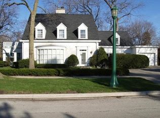 900 Sheridan Rd, Wilmette, IL 60091