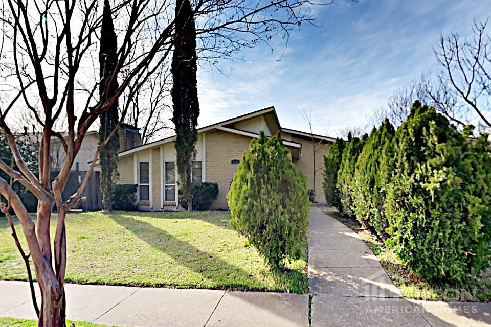 1st image of 3129 E Park Dr