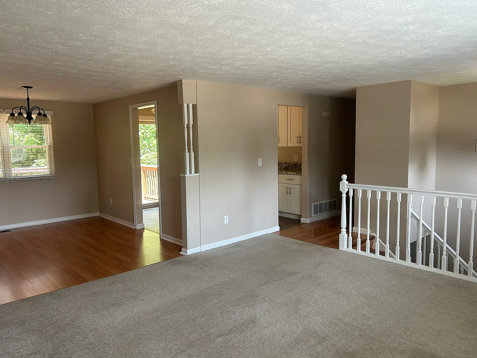 3 bed, 2.5 bath, 1620 sqft, $2,500 — Photo 3