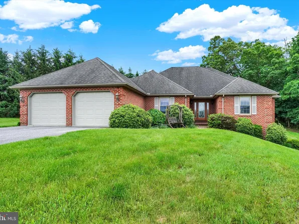 6500 Cabot Rd, Dover, PA 17315