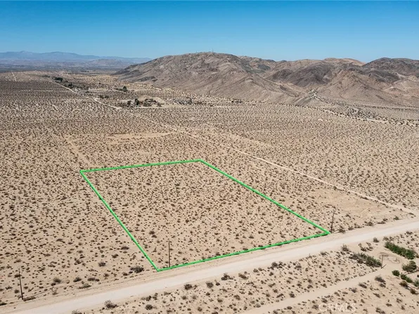 6100 Mantonya Rd, Twentynine Palms, CA 92277