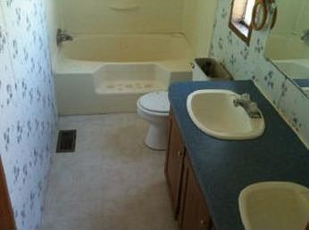 4th image of 3125 N Fm 157