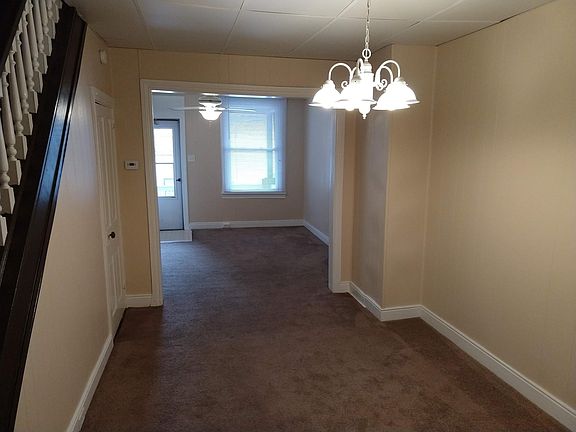 Dining room looking to LR