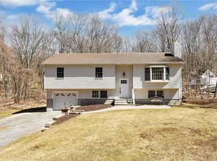 38 Ponderosa Rd, Carmel, NY 10512