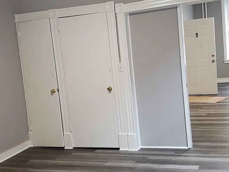 827 Walnut St #1 — Photo 4