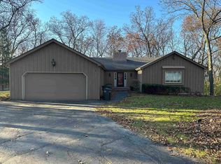5031 N Knollwood Dr, Janesville, WI 53545