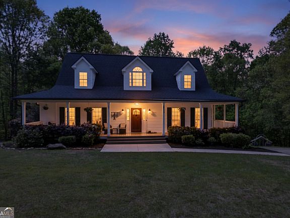 3rd image of 115 Crestview Ln