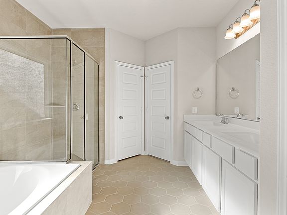 Relaxing owner s bath