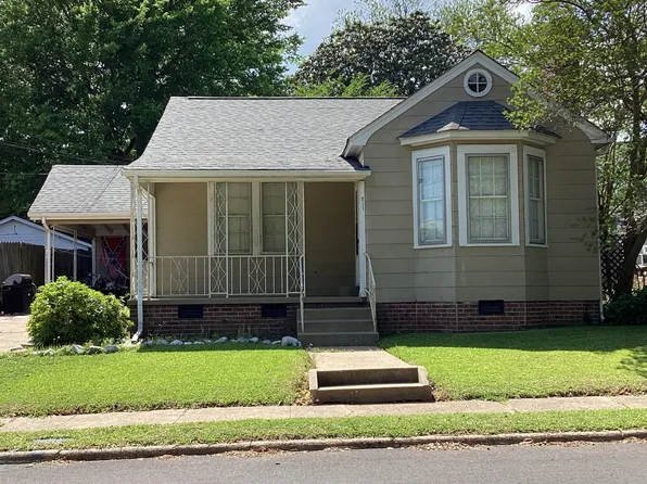 211 9th St N, Columbus, MS 39701