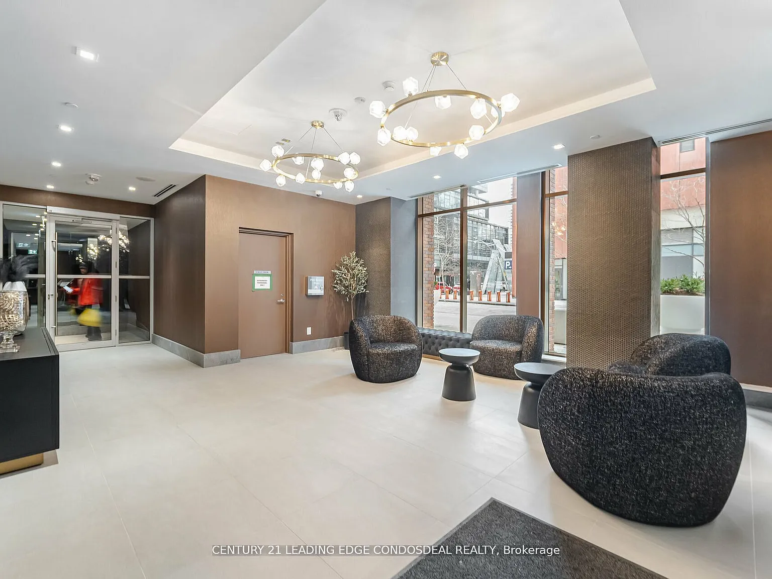 2 bed, $3,950 — Photo 4
