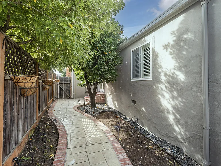 3503 Hacienda St — Photo 31